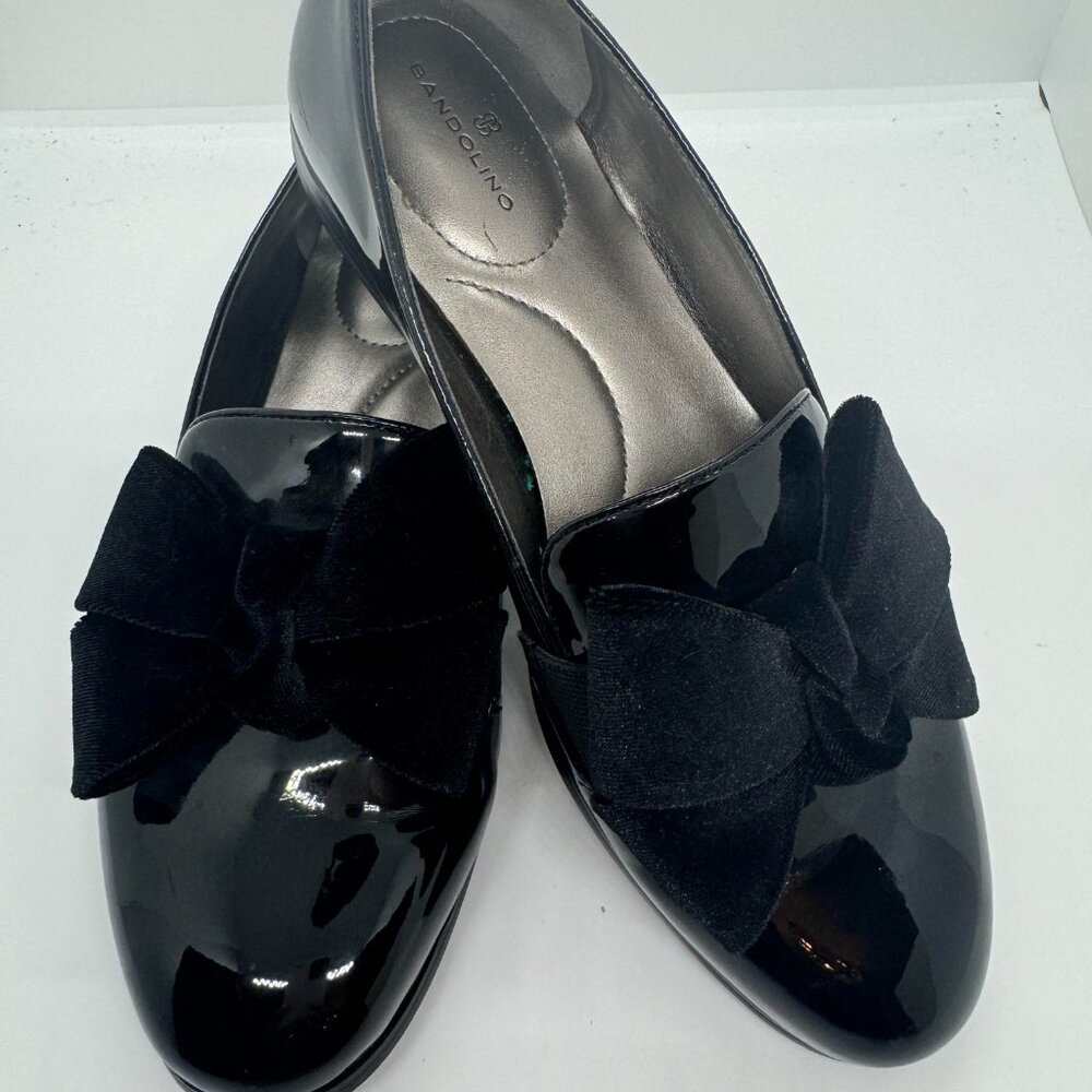 Bandolino Lindio Black Faux Patent Leather w/Velvet Bow Loafers NEW Size 8.5